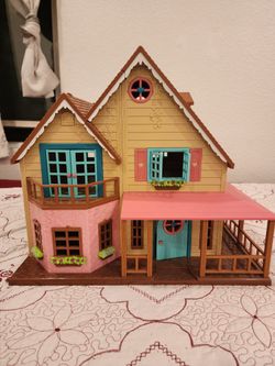 Li'l Woodzeez Toy House - Honeysuckle Hillside Cottage