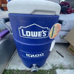 5 Gallon Water Igloo