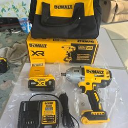 🔥$250 FIRM PRICE🔥 Dewalt DCF900 20V XR Brushless 1/2 in. High Torque Impact Wrench with Hog Ring Anvil and (1) 20V 5.0Ah Battery, Charger & contract