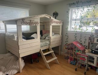 Tree house twin bed