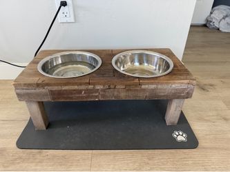 Raised dog bowls