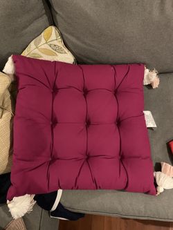 Cushion/Pillow