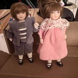 Vintage Porcelain Small Couple