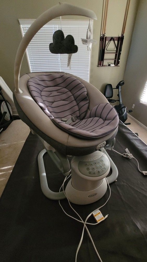 Graco Baby Swing
