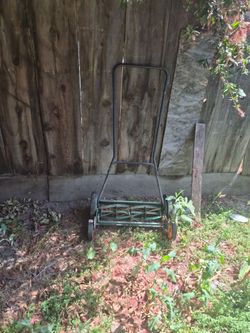 Push Grass Cutter
