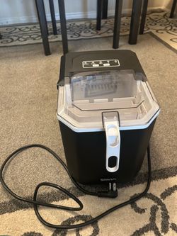 Ice maker