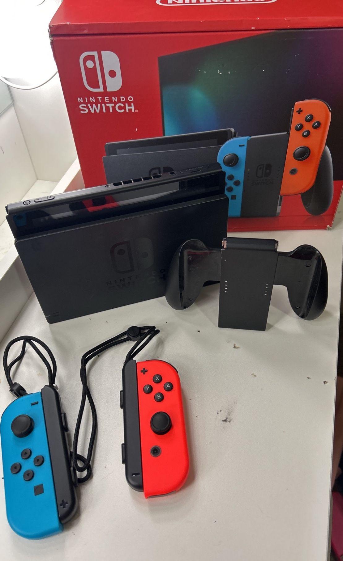 Nintendo Switch 