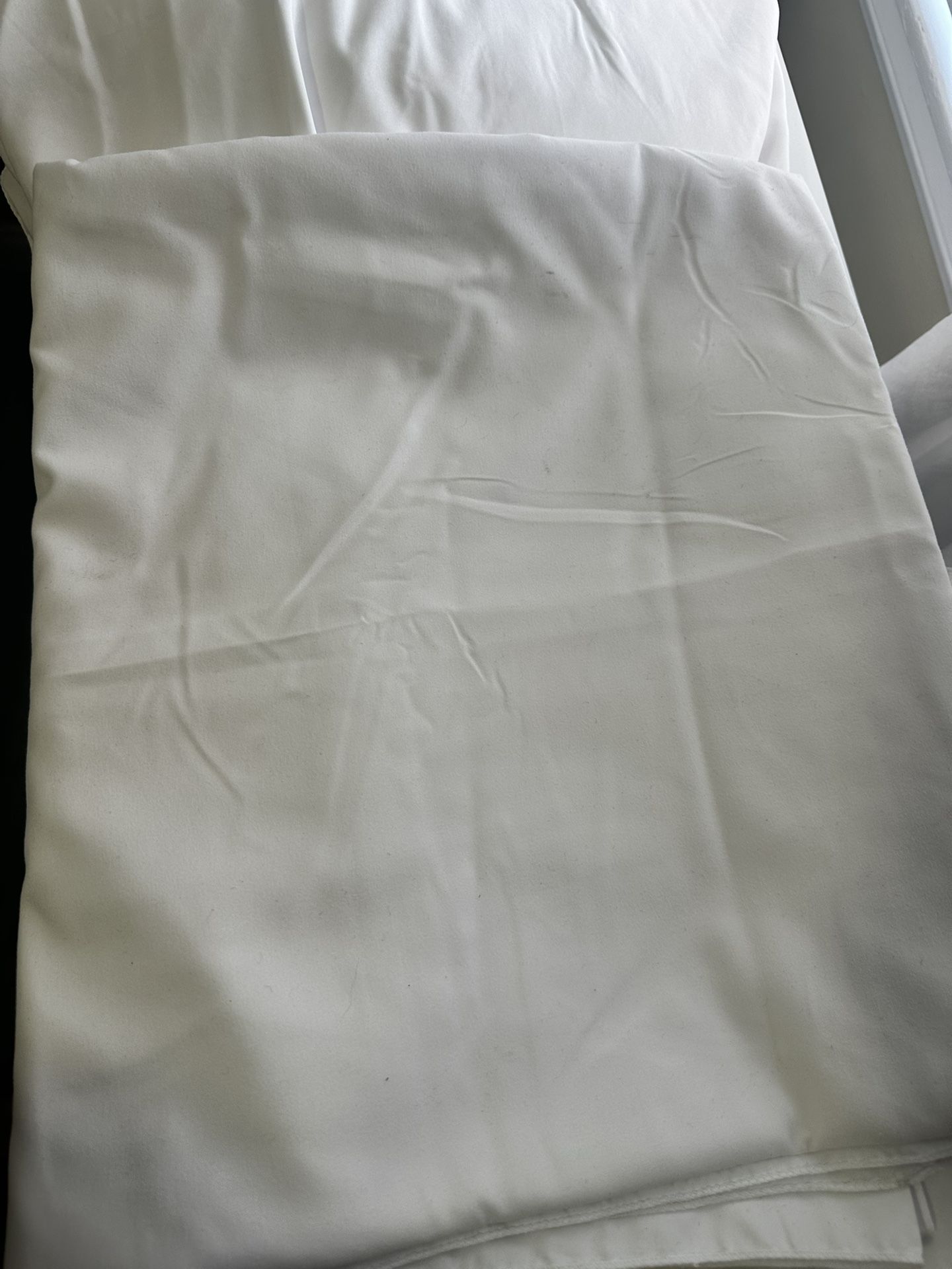 White Table cloths