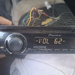 STEREO PIONEER CD AUX GOOD CONDICIÓN ABLO ESPAÑOL 