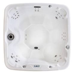 Clean Thermoplastic 4 Person Aquaterra Spa ///////