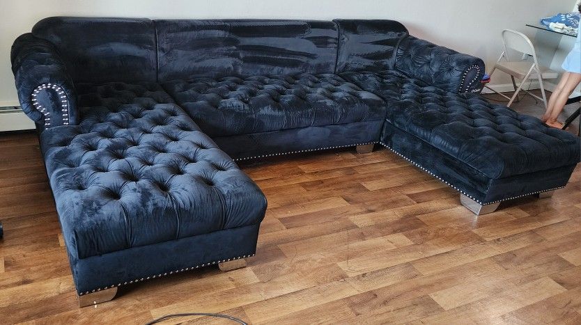 Black Sectional Sofa