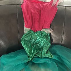 Size 5/6 Ariel