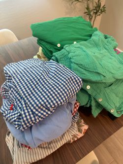 Women’s clothing bundle