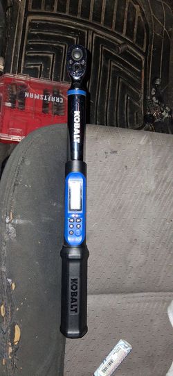 Digital torque wrench
