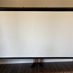 Electric powered projector screen