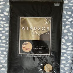 Tablecloth (70” x 70”)