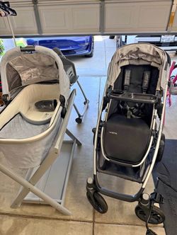 UppaBaby Vista bundle- stroller and bassinet
