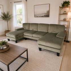 Beautiful Corduroy Sectional – Like New Condition