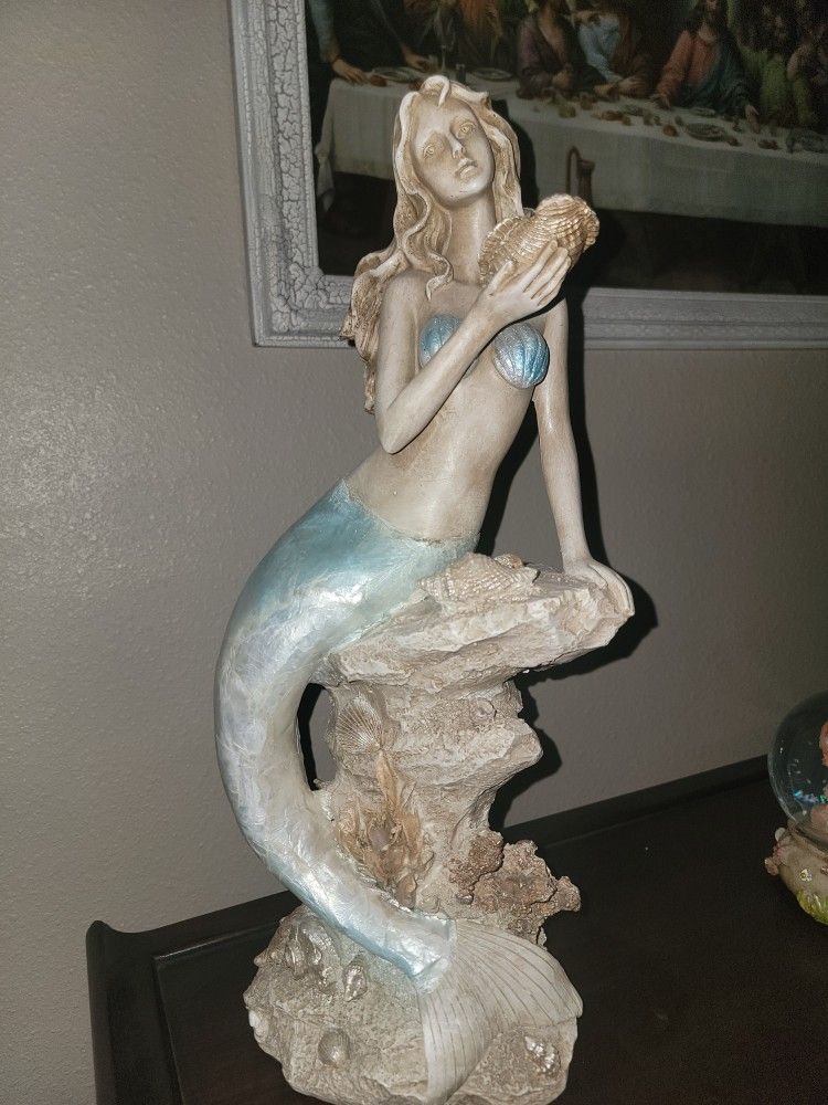 Ebros Mermaid Statue