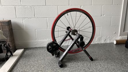 Blackburn Trackstand Ultra Bike Trainer and Trainer Tire