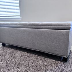 Brand New MAUPVIT Ottoman w/Storage