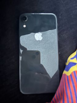 iPhone XR (64)GB