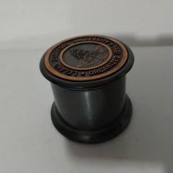 LELAND STANFORD UNIVERSITY METAL POSTAGE STAMP DISPENSER PAPERWEIGHT 2.5"×2" - M100
