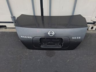 Nissan Maxima trunk