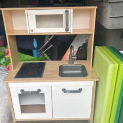 Kids Kitchen 