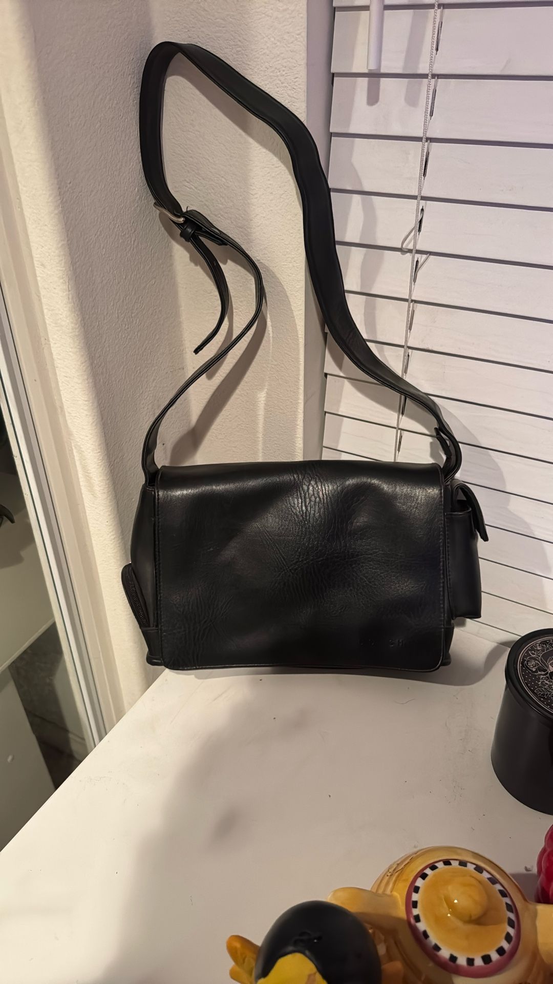 COACH MESSENGER BAG