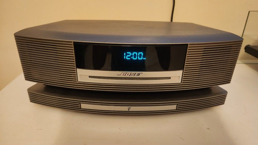 Bose Wave Music System III with SoundTouch Pedestal