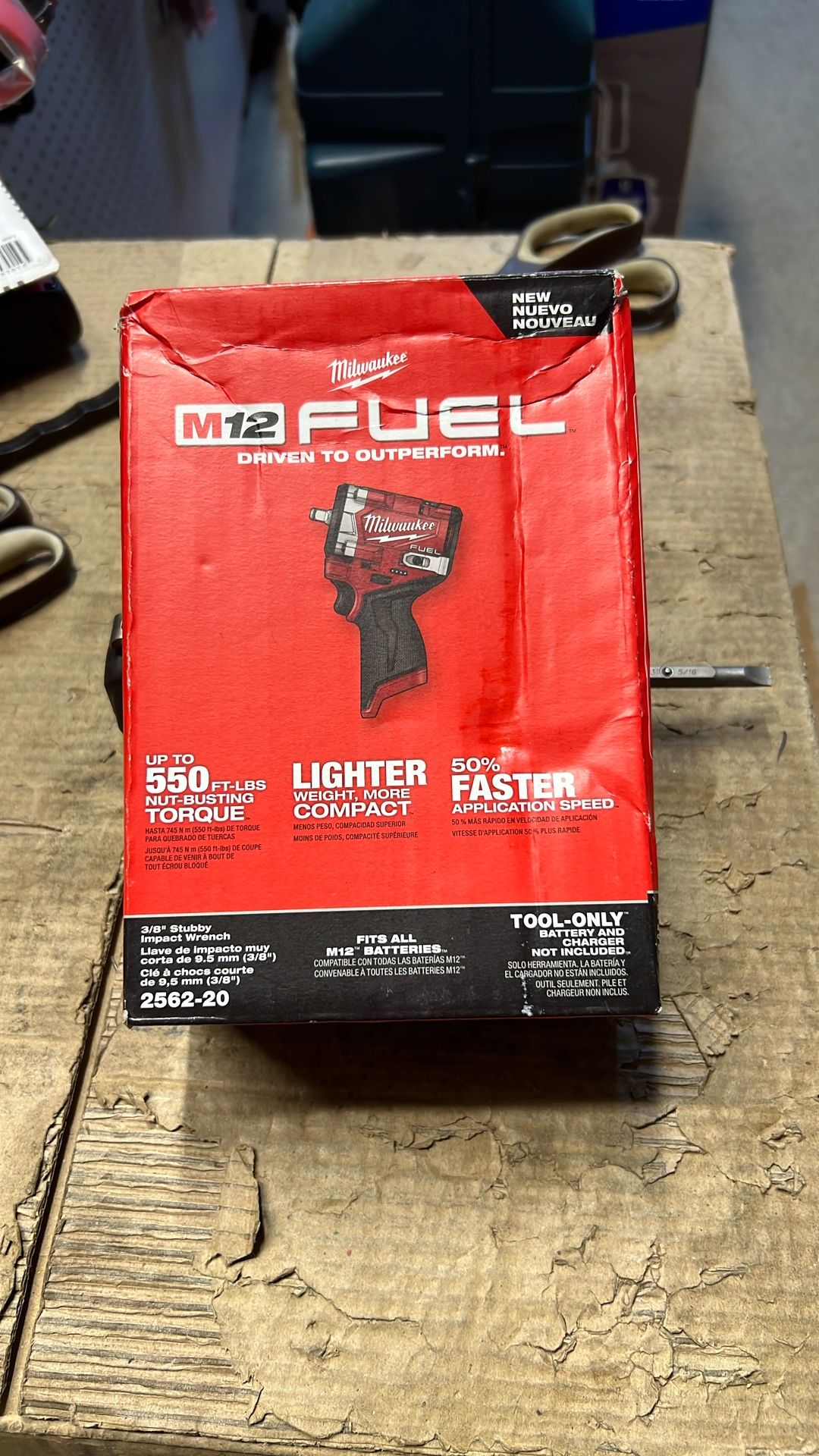 Milwaukee 2562-20 3/8 Inch Stubby Impact Wrench 550 Ft-lbs
