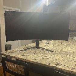 LGUltraGear 32inch Curved 244Hz Monitor 