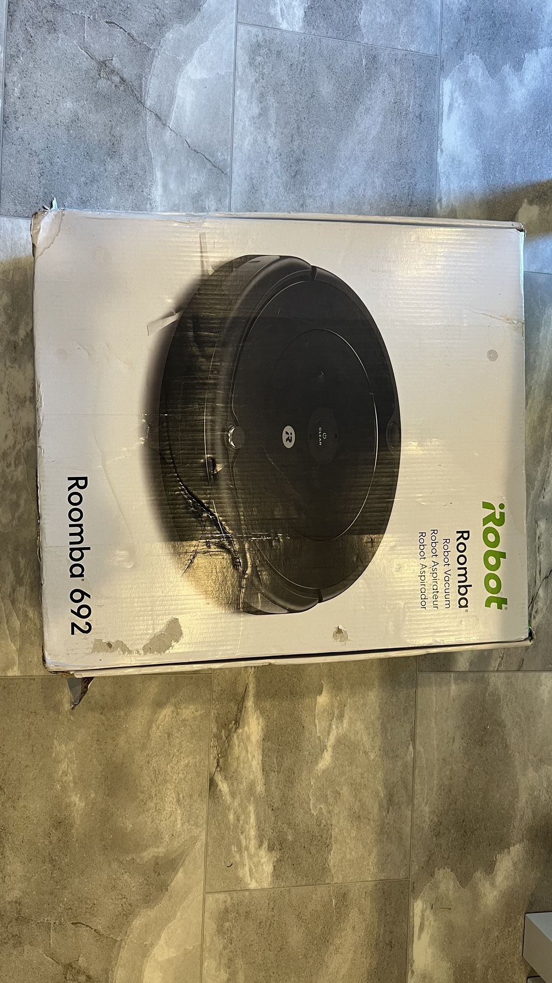Let the iRobot Roomba Handle the Cleaning: Technology and Convenience in One Device!