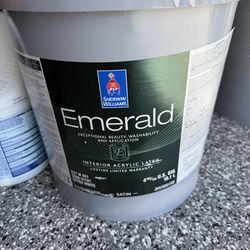 Sherman Williams 5 gallon bucket of paint