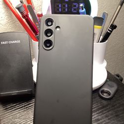 Samsung A16 128GB Tracphone New screen! Comes With Case