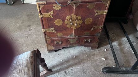Beautiful Vintage Korean Tansu Style Teak Burl Wood Jewlery Chest | Valuables Cabinet