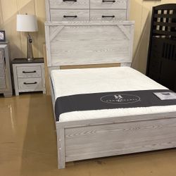 Queen Bed Frame (No Mattress Included) 