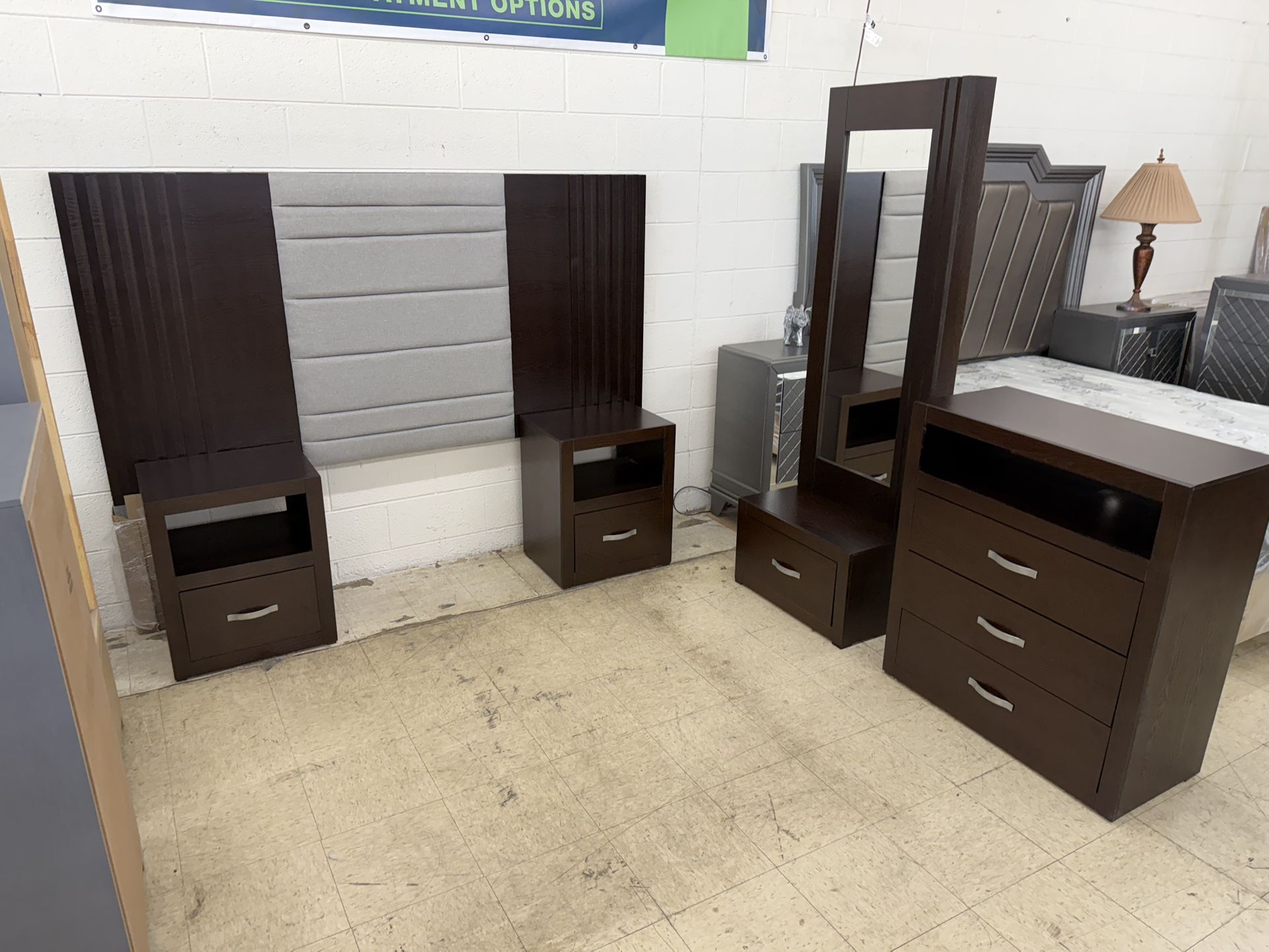 New Brown Bedroom Set (King/Queen/Full)