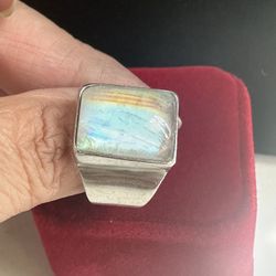 925 Solid Sterling Silver W / Genuine Large Moonstone Ring , Beautiful Ring , 12 Gr. , Size 10 , Thick Band , Hallmarked 