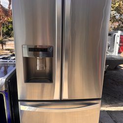 Kenmore Elite Refrigetor 33 Inch W 