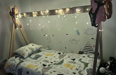 Canopy twin bed / Cama indivual