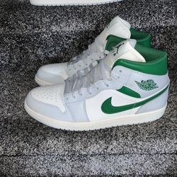 Air Jordan 1 'Platinum Pine Green' Size 11 
