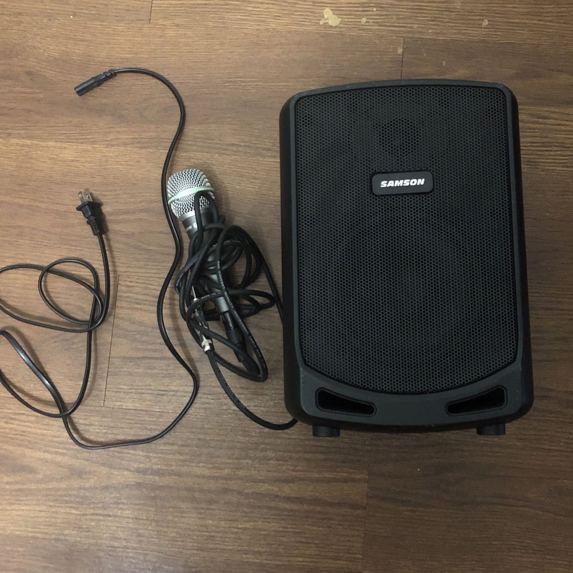 Expedition Escape Plus Bluetooth Speaker With Charger And Mic