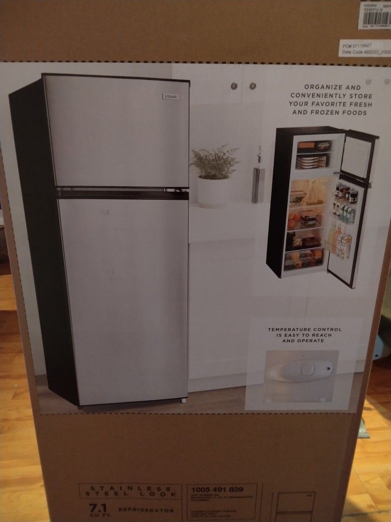 New Refrigerator 7.1 Cubic Feet