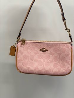 Coach powder pink Nolita