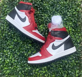 Jordan 1 Satin Snake Chicago Multiple Sizes