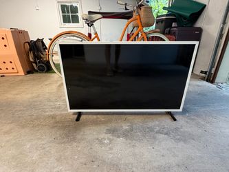 Samsung 2019 43-The Frame Series 4K UHD QLED Smart TV