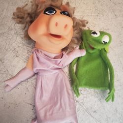 Vintage 1976-78 The Muppets Miss Piggy and Kermit the Frog Hand Puppet Jim Henson Fisher Price toy
