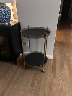 Bar rolling cart